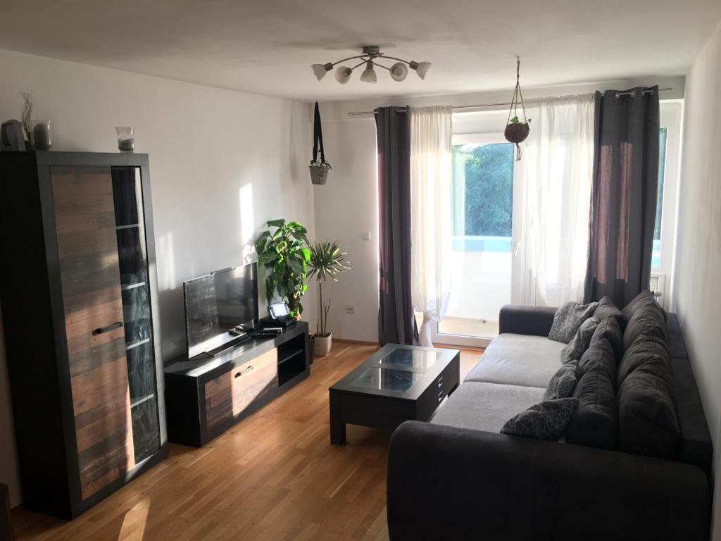 Moderne Wohnung An Der Messe Нюрнберг Екстериор снимка